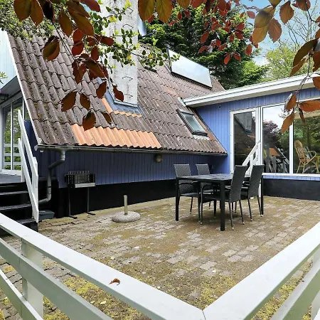 Four-bedroom Holiday In Nexo 17